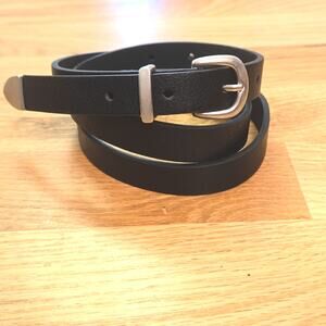 Black Thin Faux Leather Belt Silver Toned Buckle size Med
